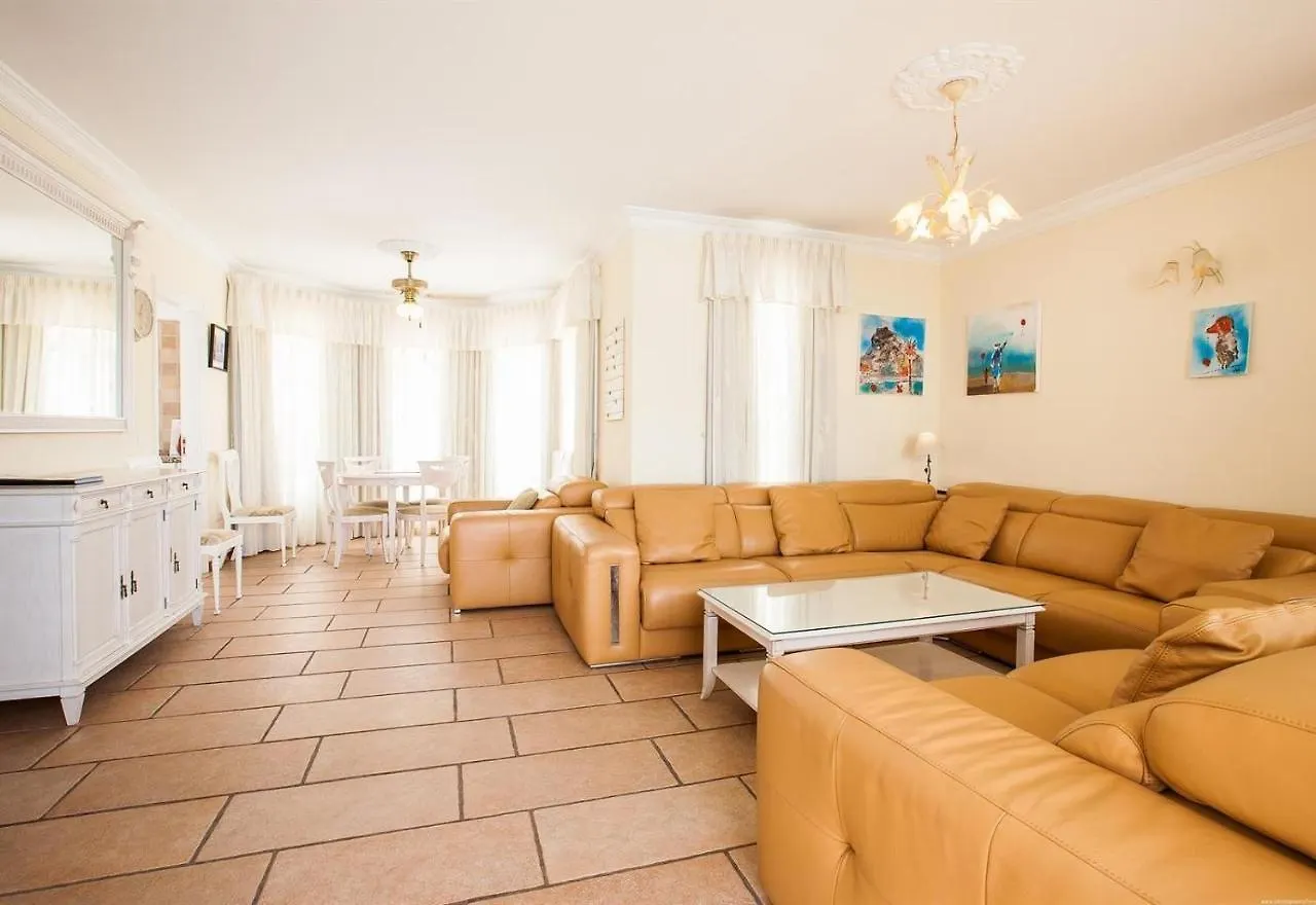 فيلة فيلا أذيخيفي Casa Jade إسبانيا